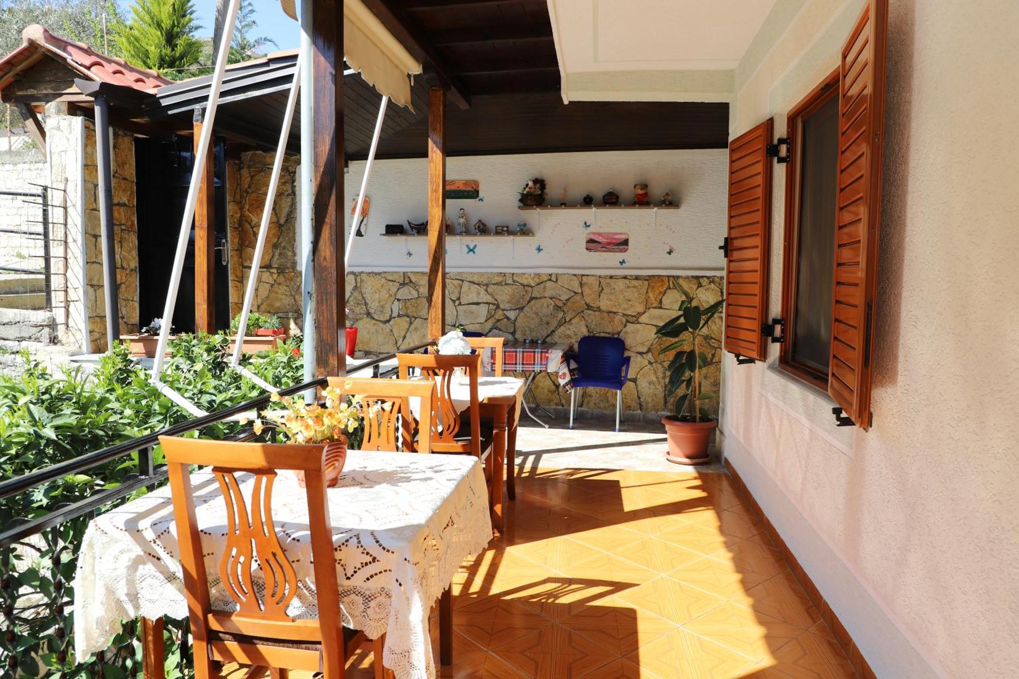 Guest House Marjo Berat Extérieur photo
