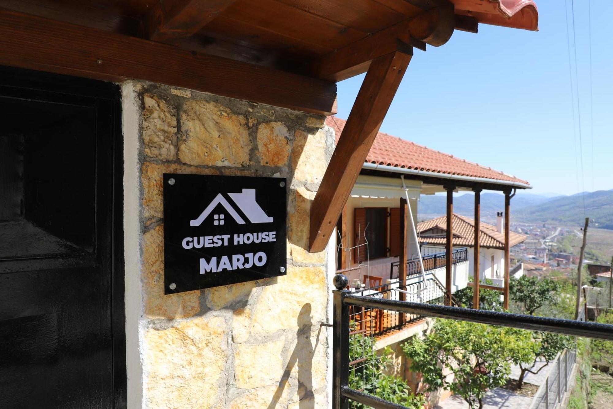 Guest House Marjo Berat Extérieur photo