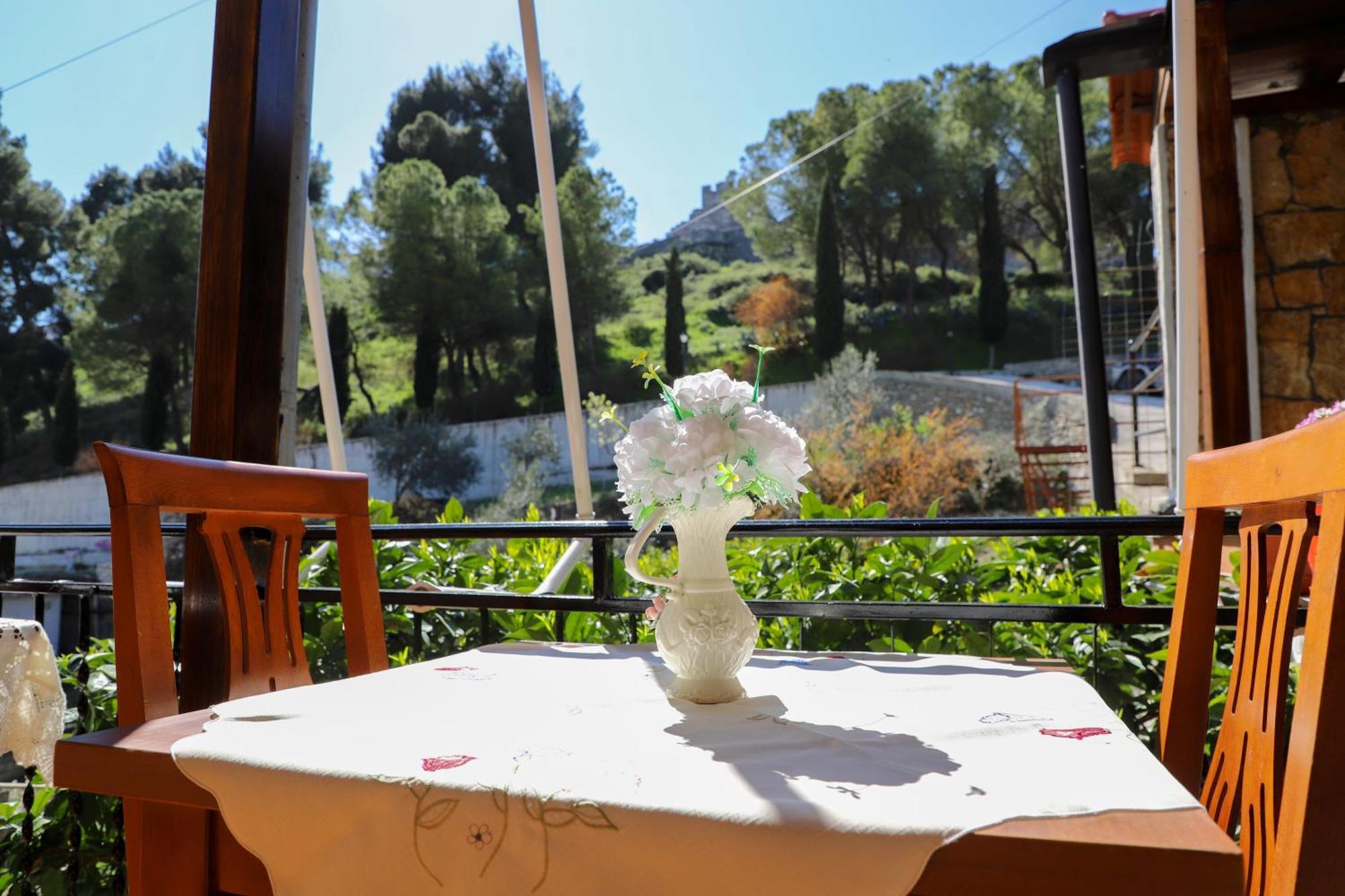 Guest House Marjo Berat Extérieur photo